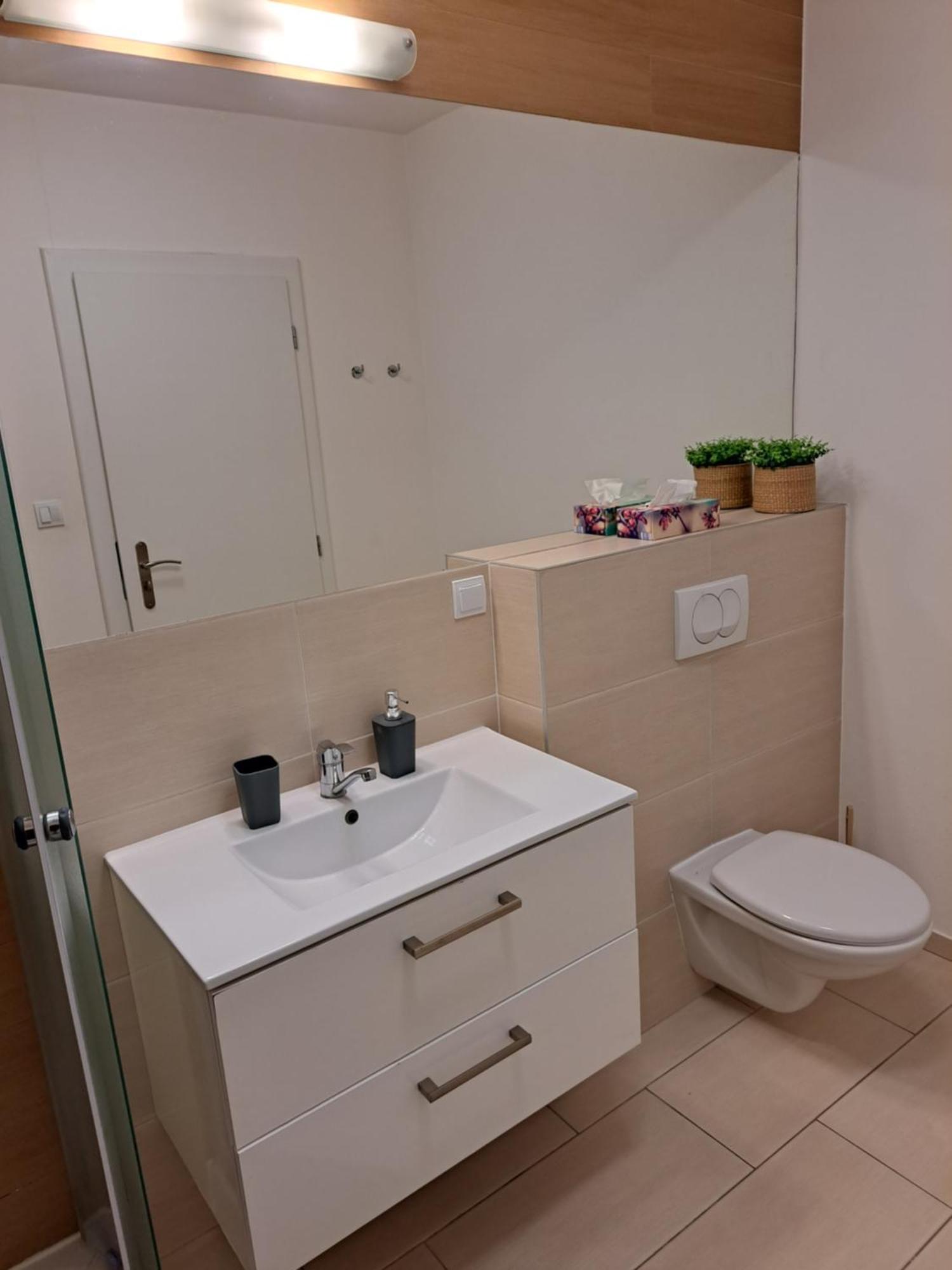 Adam Apartman Kosice Ngoại thất bức ảnh