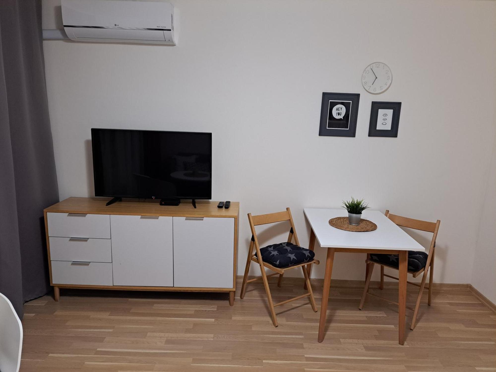 Adam Apartman Kosice Ngoại thất bức ảnh